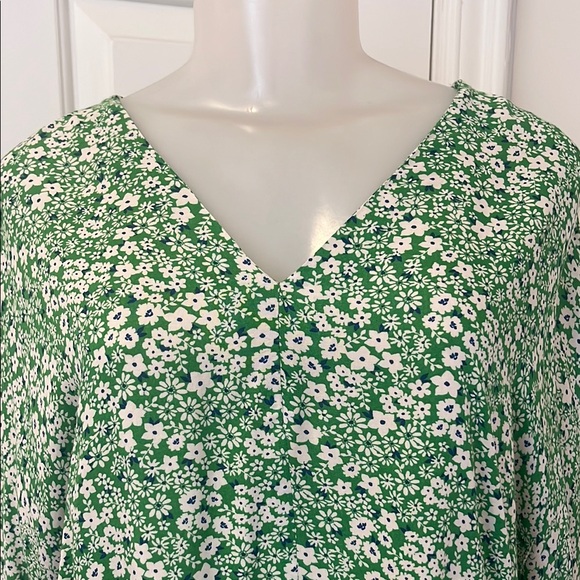 beach lunch lounge Blouse in Vibrant green Floral Print blouse size Small - Picture 3 of 11